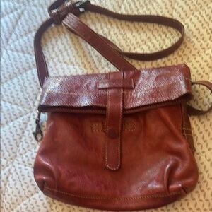 Elegant Brown Leather Shoulder Bag